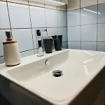Modern Living, Luxe *