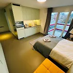 Modern Living, Luxe شقة *