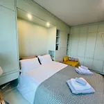Modern Living, Luxe *