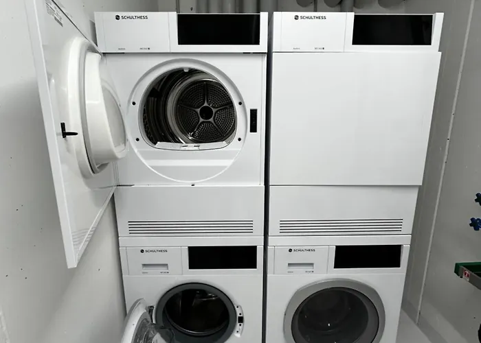 Modern Living, Luxe *