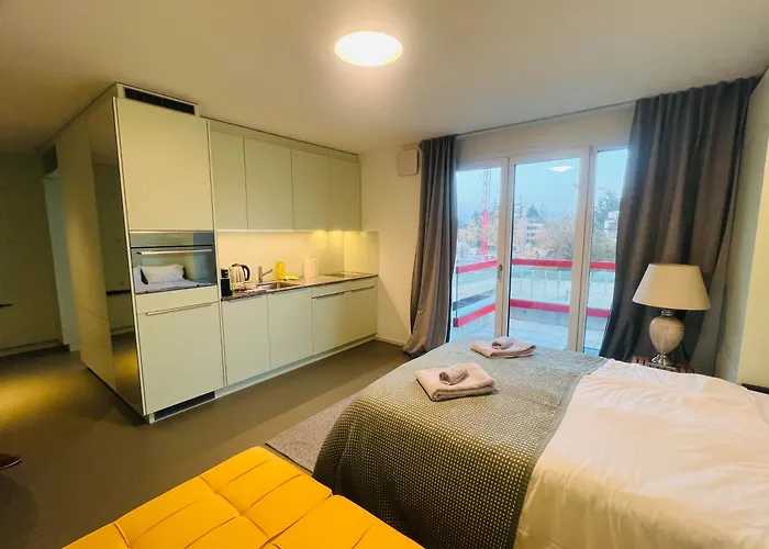 Modern Living, Luxe *