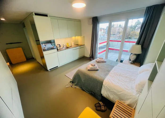 Modern Living, Luxe *