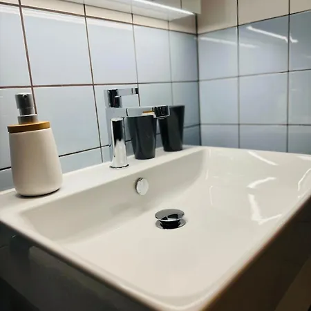 Modern Living, Luxe *