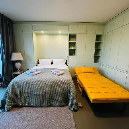 Modern Living, Luxe *