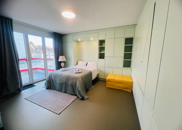 Modern Living, Luxe * Curych